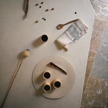 Load image into Gallery viewer, Antique placemats set