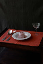 Load image into Gallery viewer, Placemat set in Rosso