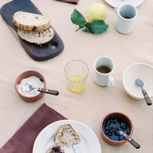 Load image into Gallery viewer, Napkin set in Burgundy