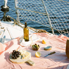 Load image into Gallery viewer, Napkin set in Salmon