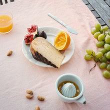 Load image into Gallery viewer, Napkin set in Salmon