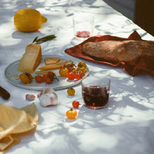 Load image into Gallery viewer, Napkin set in Burgundy