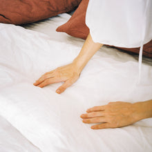 Load image into Gallery viewer, Duvet cover in White