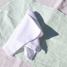 Load image into Gallery viewer, Napkin set in White