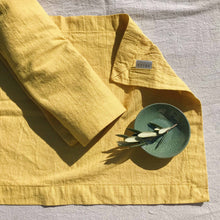 Load image into Gallery viewer, Placemat set in Ambar