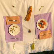 Load image into Gallery viewer, Tablecloth in White