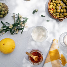 Load image into Gallery viewer, Tablecloth in White