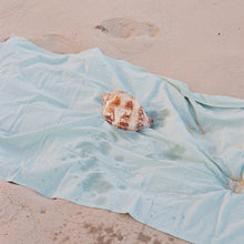 Load image into Gallery viewer, Beach blanket