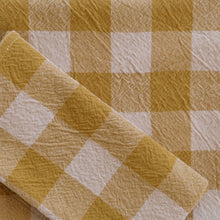 Load image into Gallery viewer, Cottage Napkins set in Mustard
