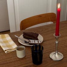 Load image into Gallery viewer, Cottage Napkins set in Mustard
