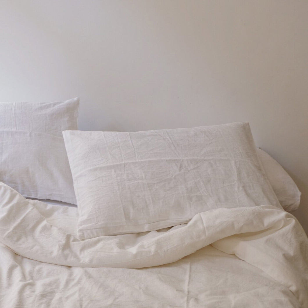 Pillow slips set in White