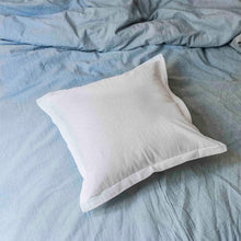 Load image into Gallery viewer, Duvet cover in Light blue
