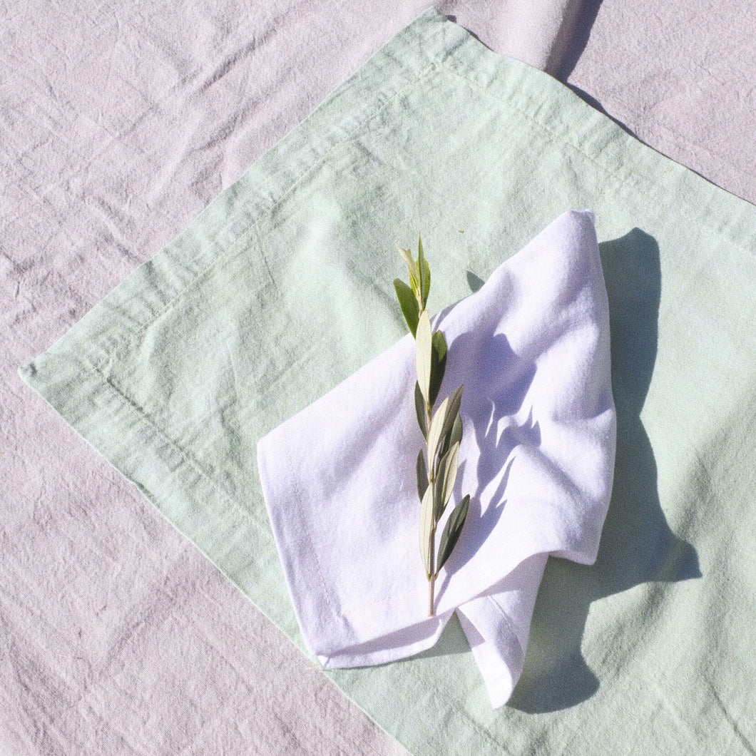 Napkin set in White