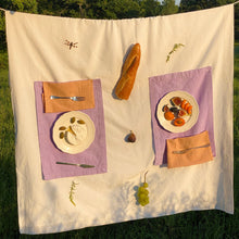Load image into Gallery viewer, Tablecloth in White
