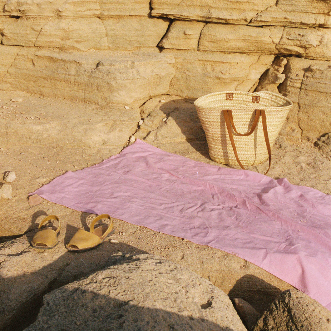 Beach blanket in Magenta