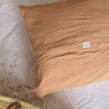 Load image into Gallery viewer, Duvet cover in Nut
